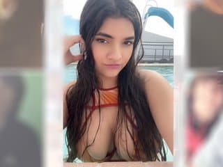 Get one-on-one with Bri_Rivers for 1 on 1 sex cam sessions with fun cam girls.