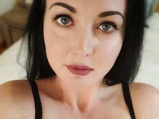 Interactive toys Girl's one-on-one session highlights her toy collection Melissa_Lauren