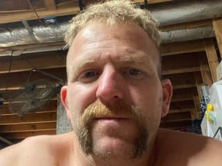 Engage with Planta722, a charming guy on 1 on 1 sex cams.