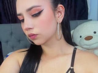 Girl black hair Kkatalina engages in 1on1 play, flaunting raven strands