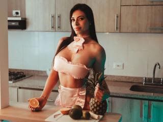Girl sex toys YelineMourine solo explores new G-spot stimulator