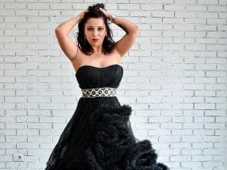 LauraSin loves 1 on 1 sex cam sessions with fun cam girls.